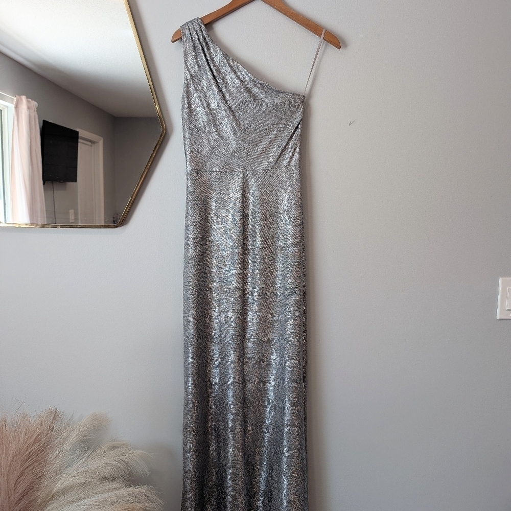 Lauren Ralph Lauren Metalic Silver Evening Gown Size 2. - Picture 8 of 14